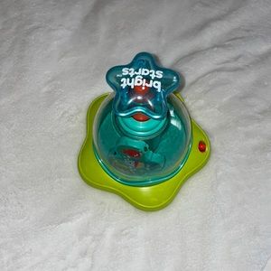 Bright starts pushing play lights with fish, lime, green, and blue and orange